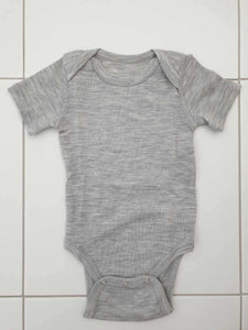 Fina Merino 100% Extra Fine Merino Short Sleeve Bodysuit Grey